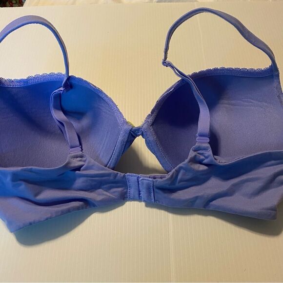 Victoria's Secret Body by Victoria Sexy blue lac Padded Push Up Bra Size 36D - Picture 2 of 5